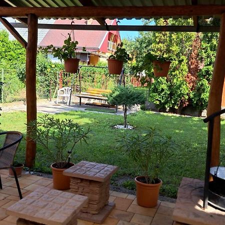 Zsory Furdo Lapartman Mezokovesd Apartment Szihalom ภายนอก รูปภาพ