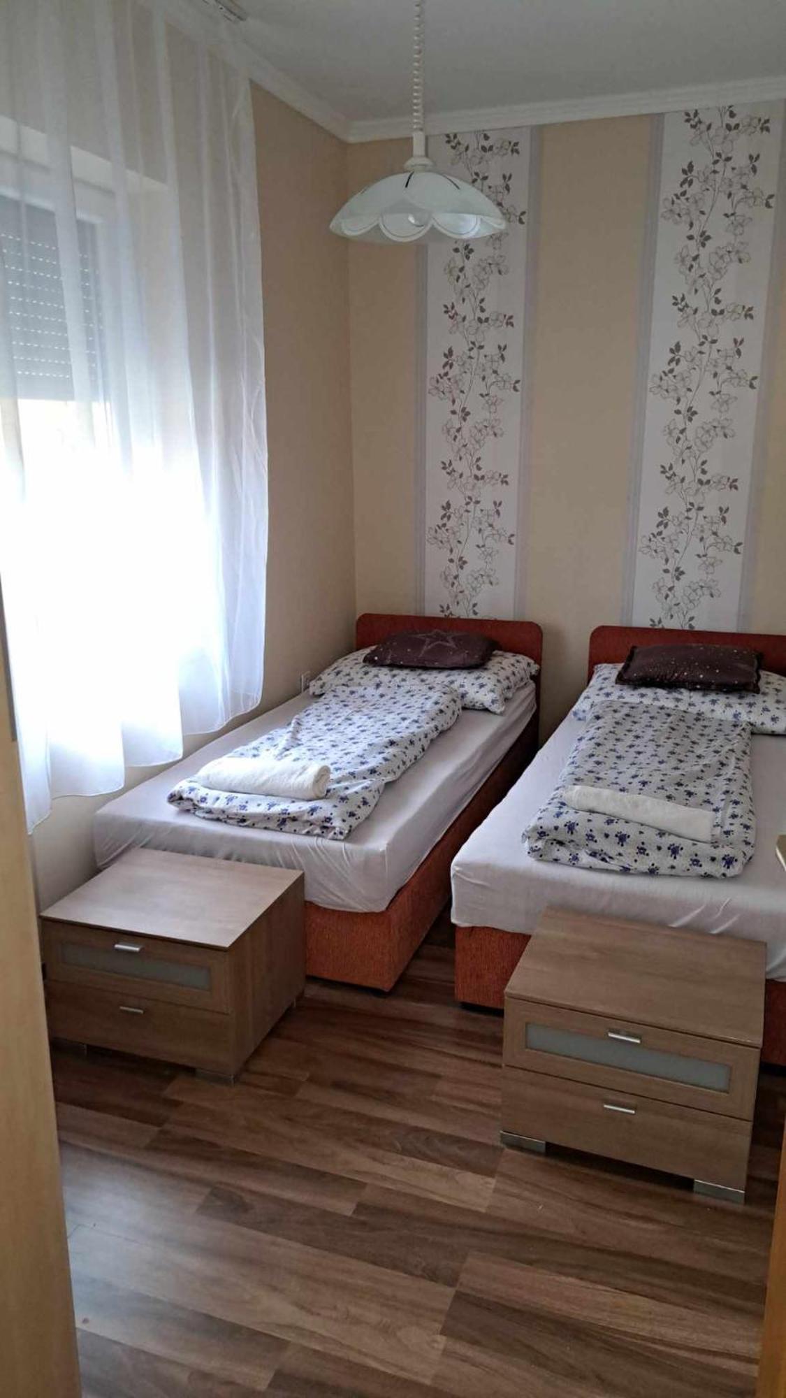 Zsory Furdo Lapartman Mezokovesd Apartment Szihalom ภายนอก รูปภาพ